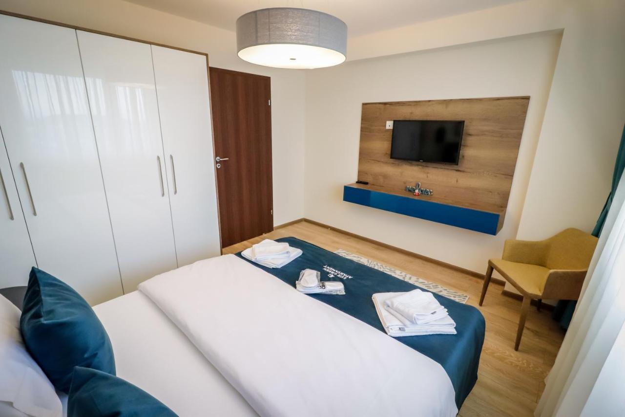 Lux Green Apartament 2 Apartment Brasov Exterior photo