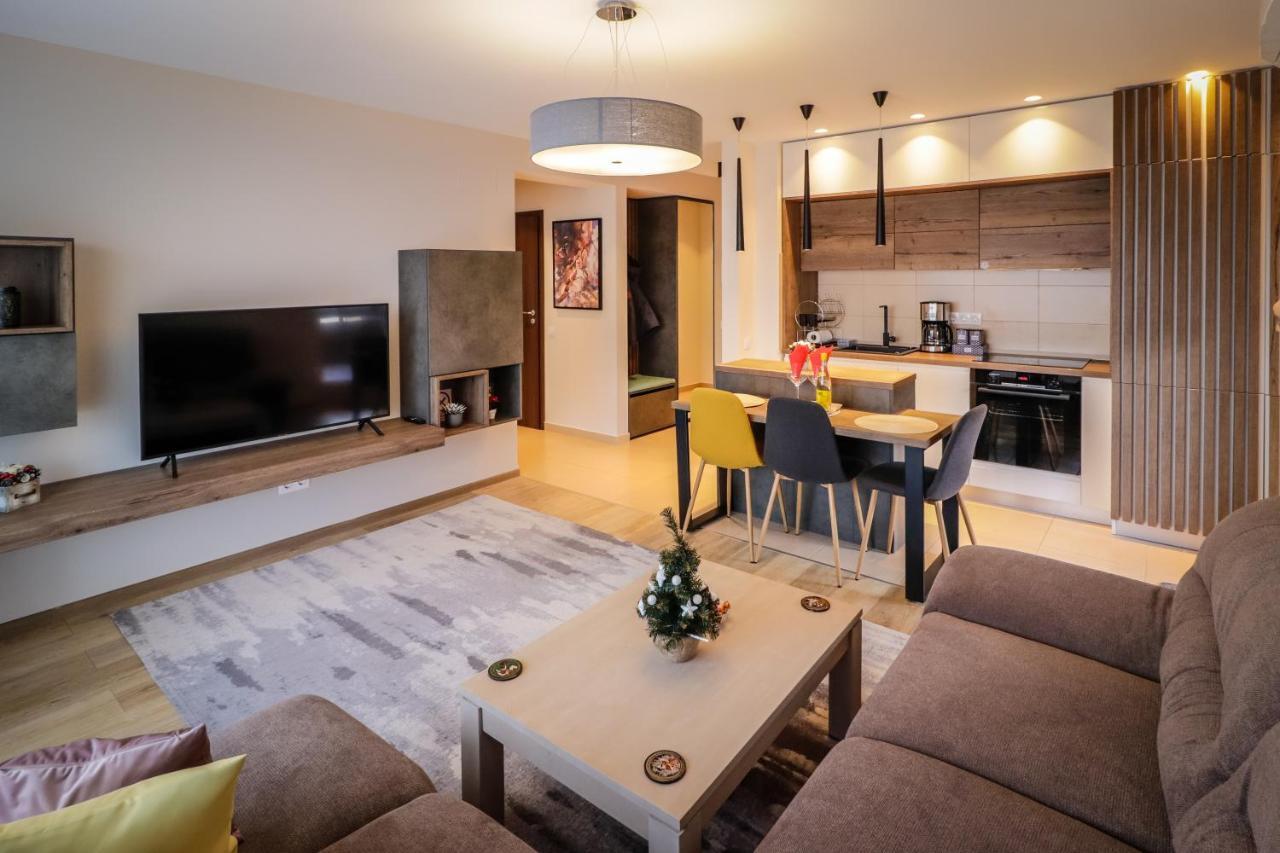 Lux Green Apartament 2 Apartment Brasov Exterior photo